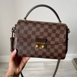 Like-new LV bag